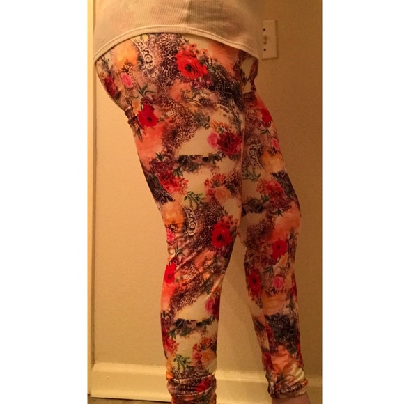 SOLD OUT - Picture 3 of 5