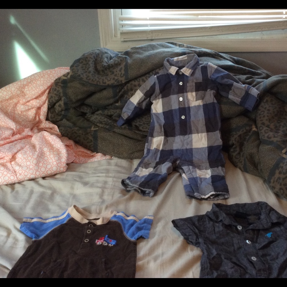 Onesies - Picture 2 of 3