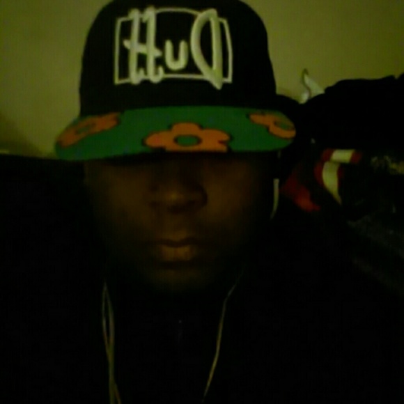 Meet your Posher, Gibbs - Picture 1 of 1