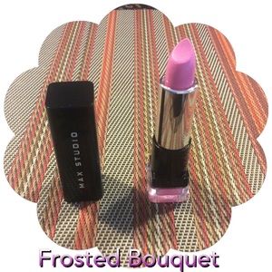 Max Studio Lipstick 💄New