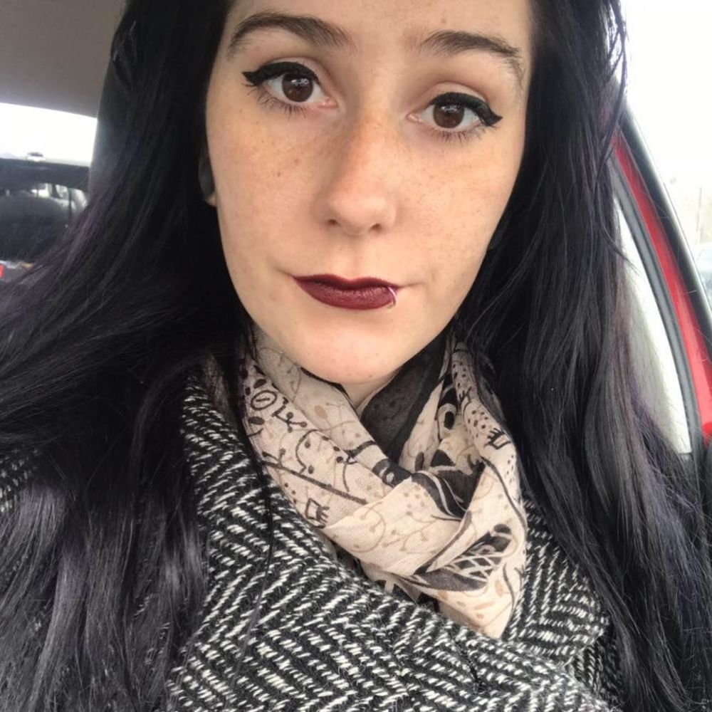 Meet your Posher, Emily