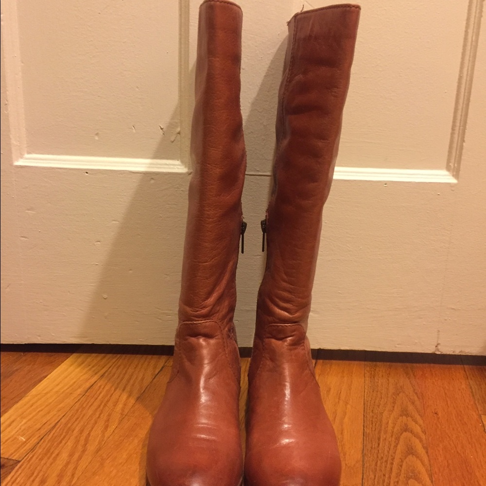 Jillian Frye pull-on boot 5.5