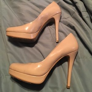 Jessica Simpson nude peep toe heels