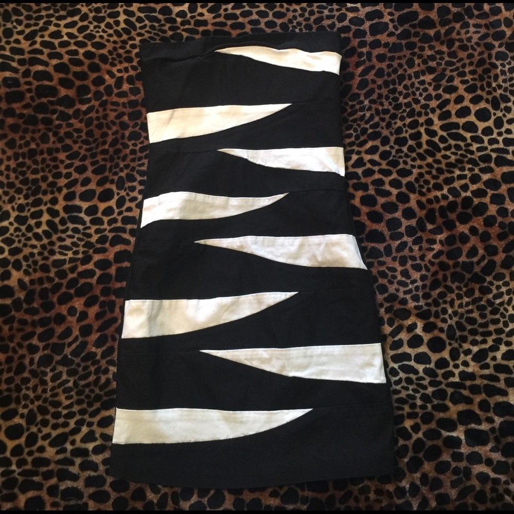 Black and white stretch spandex sexy mini dress.