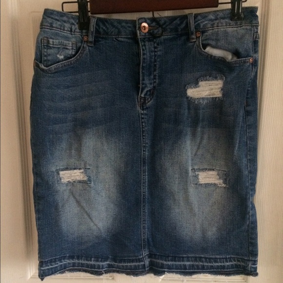 Dresses & Skirts - Denim skirt