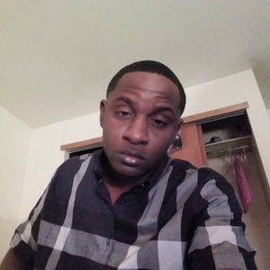 Meet your Posher, Deonta