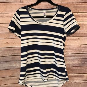XXS LuLaRoe Classic T (EUC)