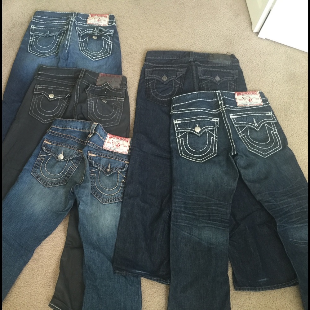 True Religion Brand Jeans: 5 pairs sizes 32&33