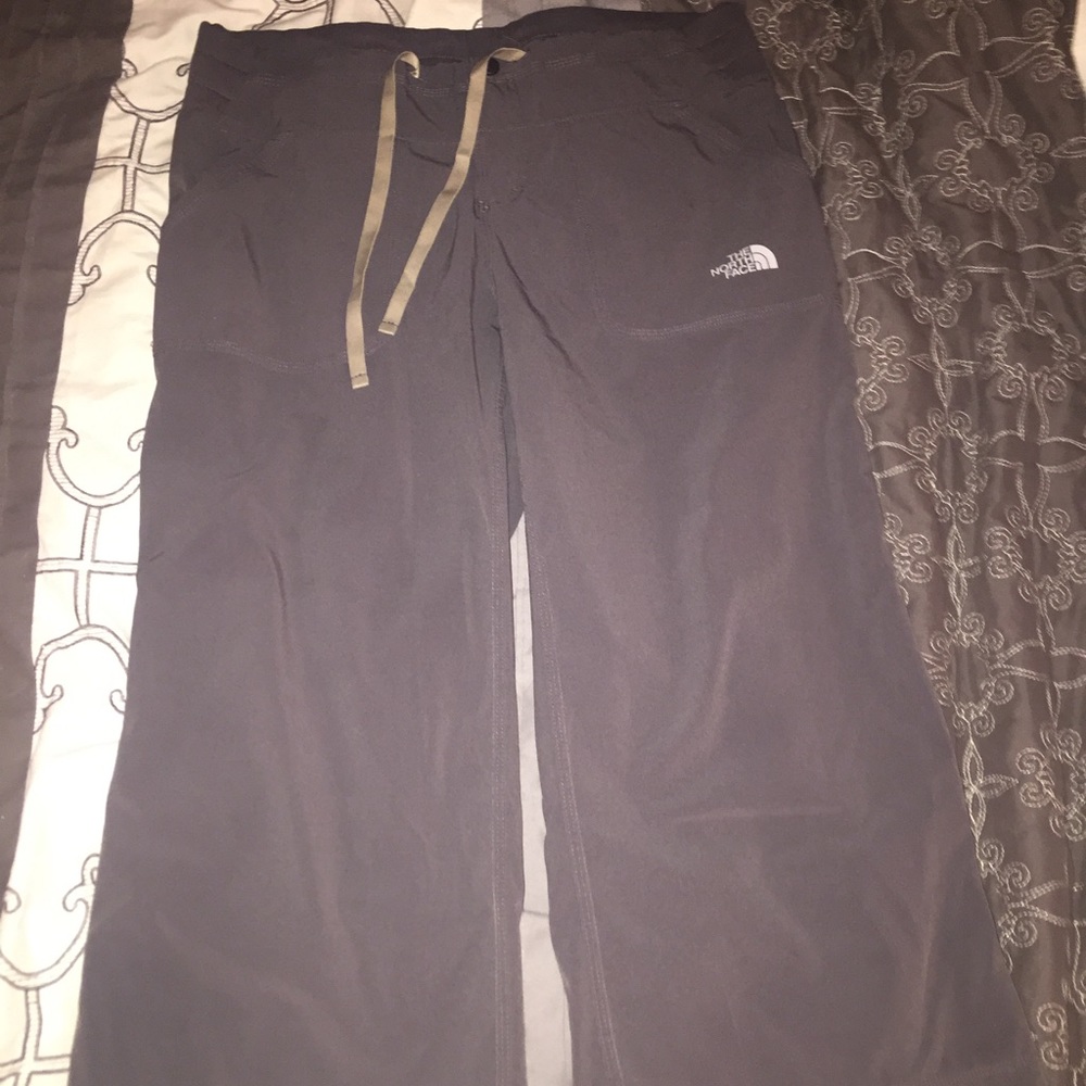 North Face Capri work out bottoms
