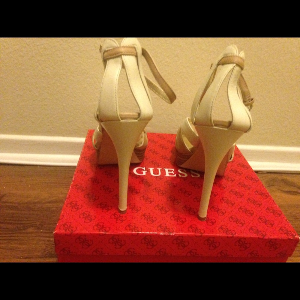 Guess Heels tan/nude