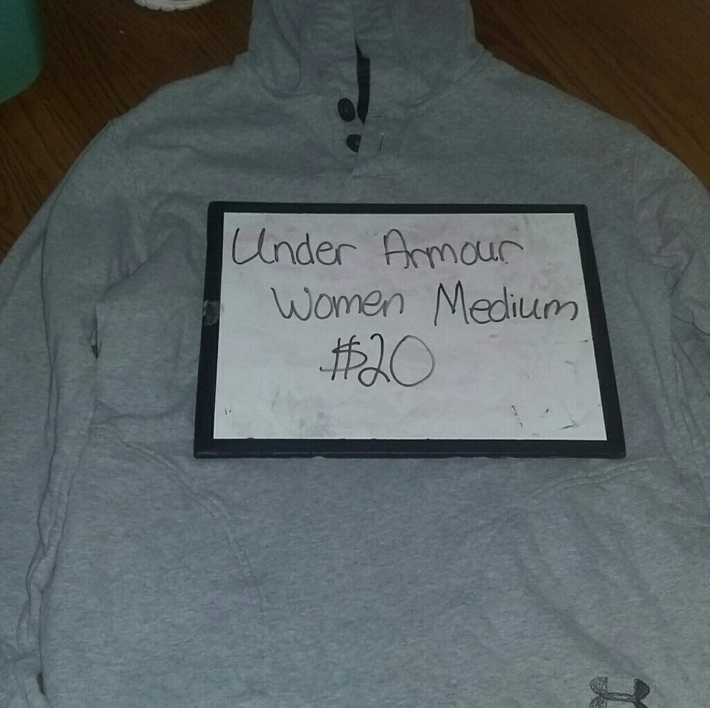 Under armour hoodie women medium