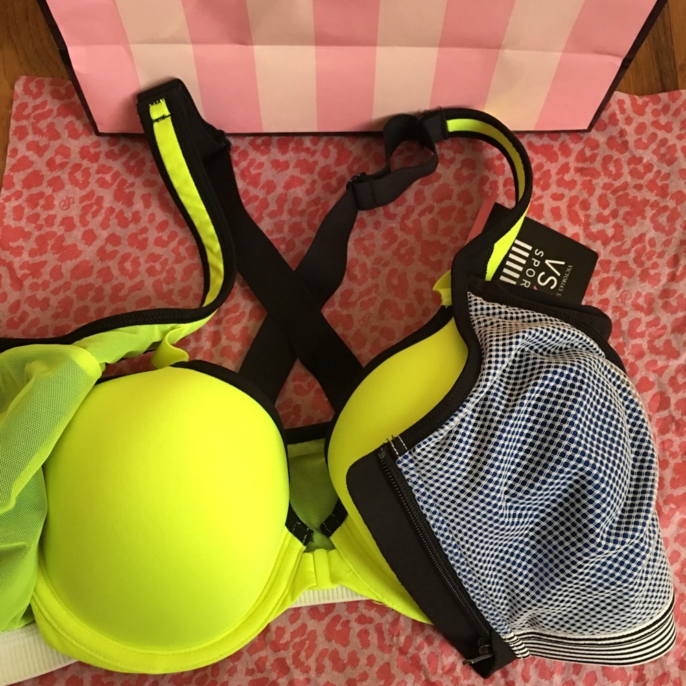 Sport Bra 32DD