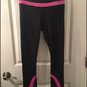 Lululemon Run Inspire Crop Pink sz 4