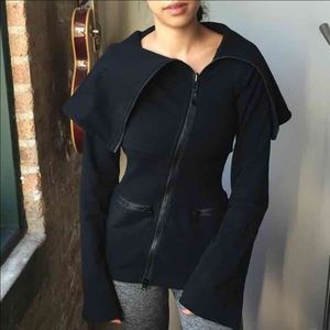 **RARE**Lululemon Over The Top Jacket