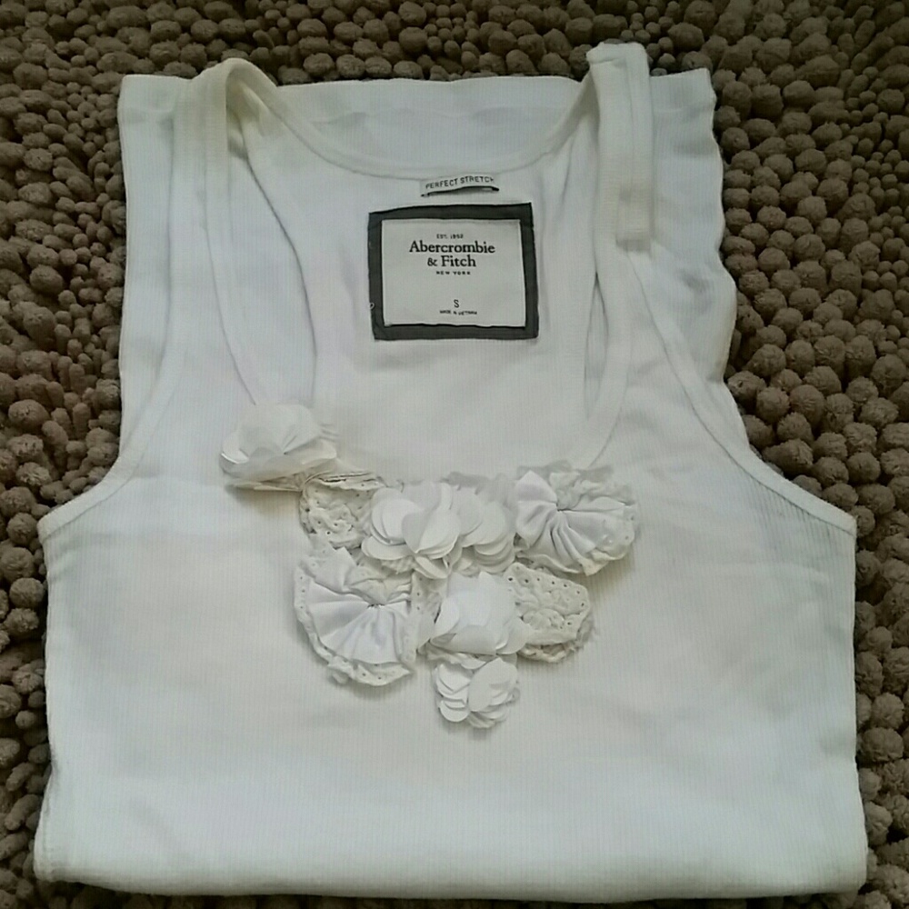 Abercrombie & fitch white tank top sz s nwot