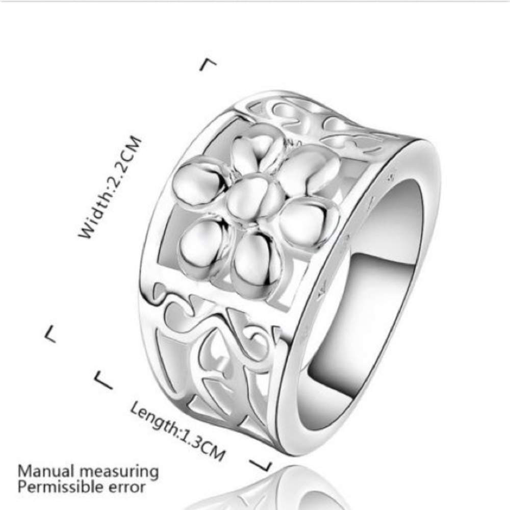 NWOT Silver Flower Daisy Ring Band Bling - Picture 3 of 4