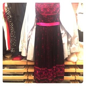 Super cute Betsey Johnson dress Size 8