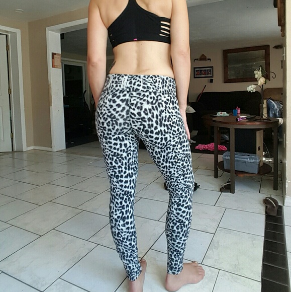 Sold - Picture 3 of 4