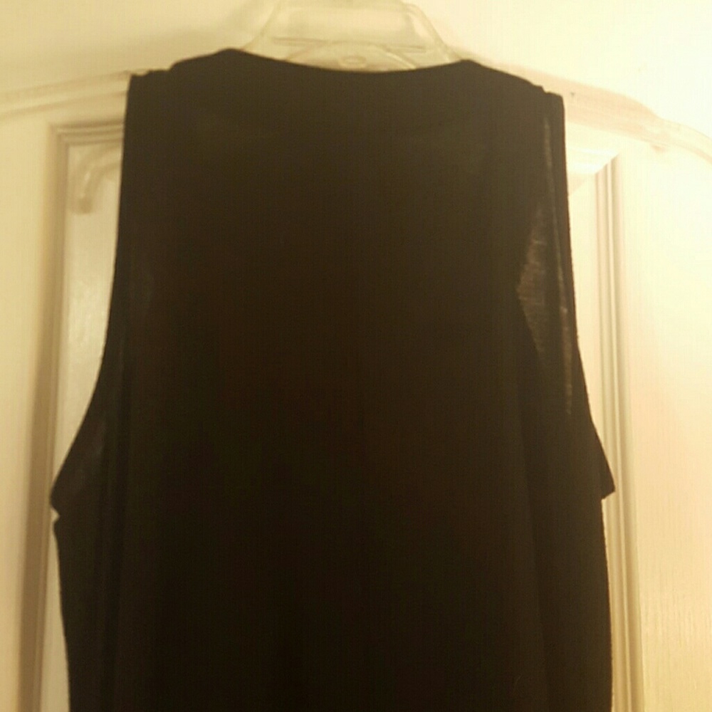 Top - Picture 3 of 4