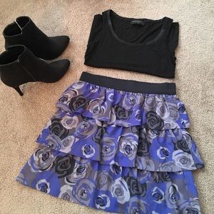 Banana Republic Skirt Size 2- Cute!