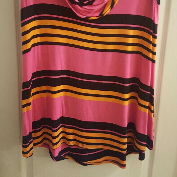 Tops - Picture 2 of 2