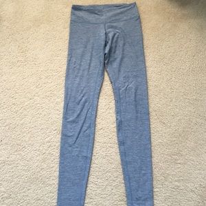 Wunder Under. Heathered blue. Excellent condition.