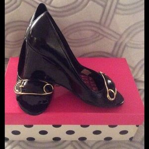 Betsey Johnson Betseyville Johannah black wedge