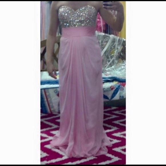 Prom dress - Picture 1 of 1