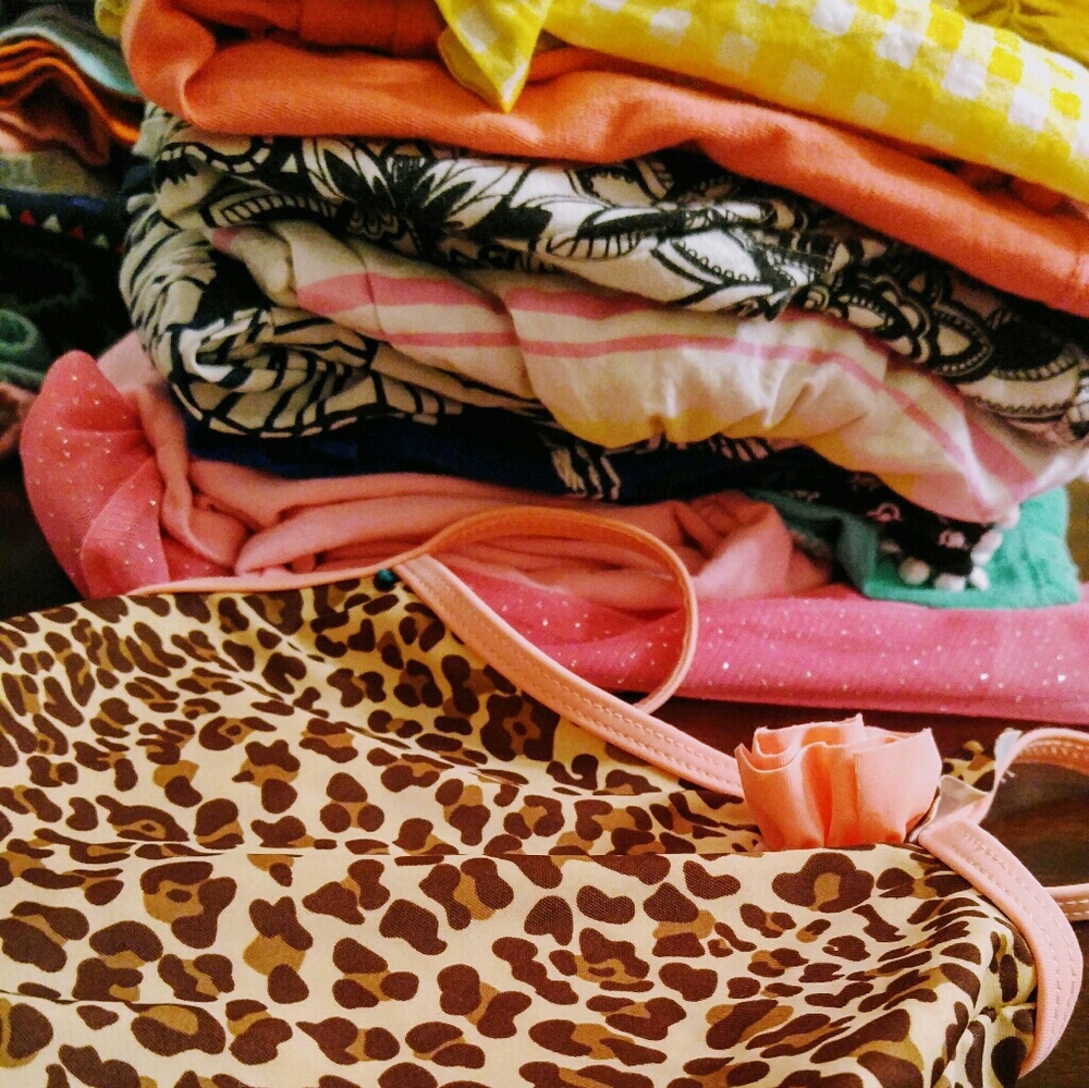 Bundle of Super Cute and Clean 3T girl clothes