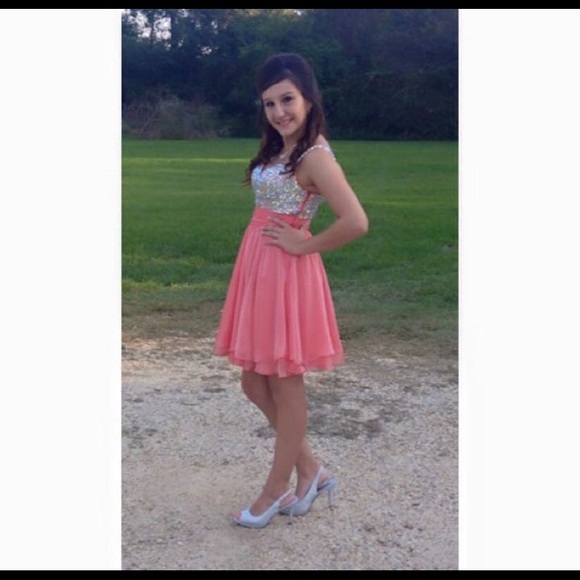 Homecoming dress - Picture 1 of 1