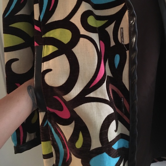 Retro Jacket - Picture 2 of 6