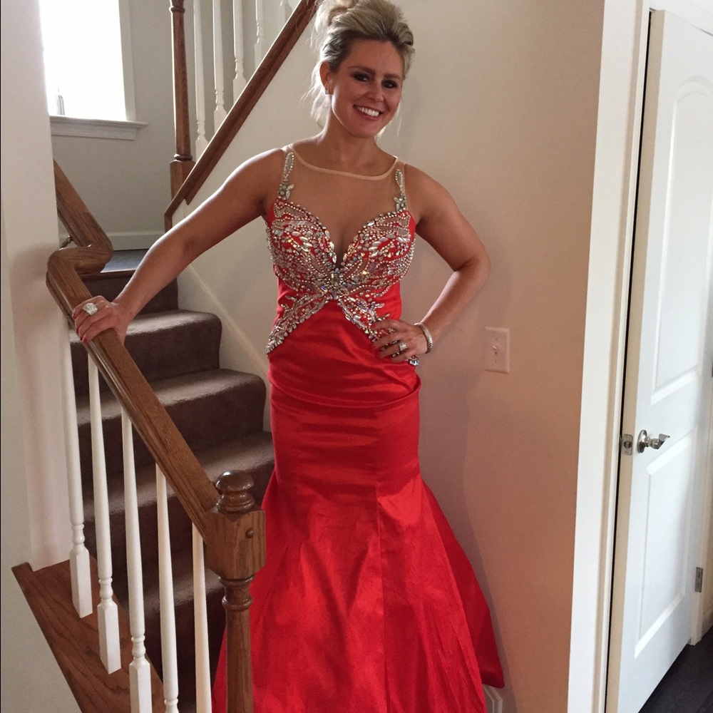 Formal dress - prom or black tie