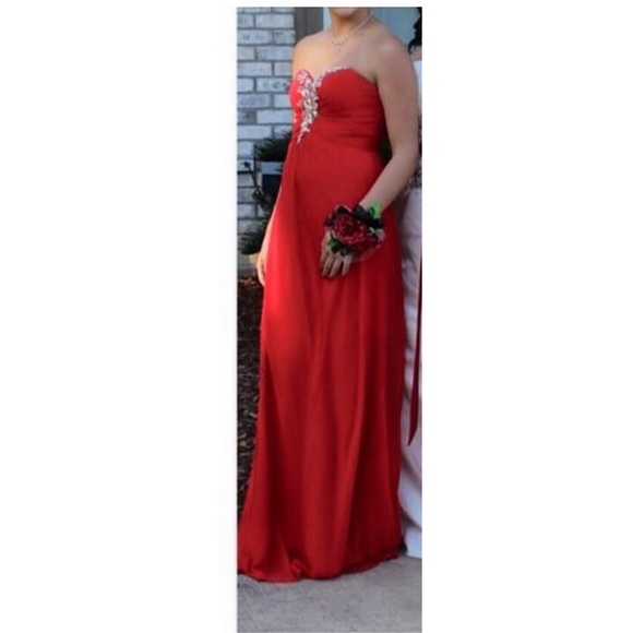 Prom dress - Picture 1 of 1