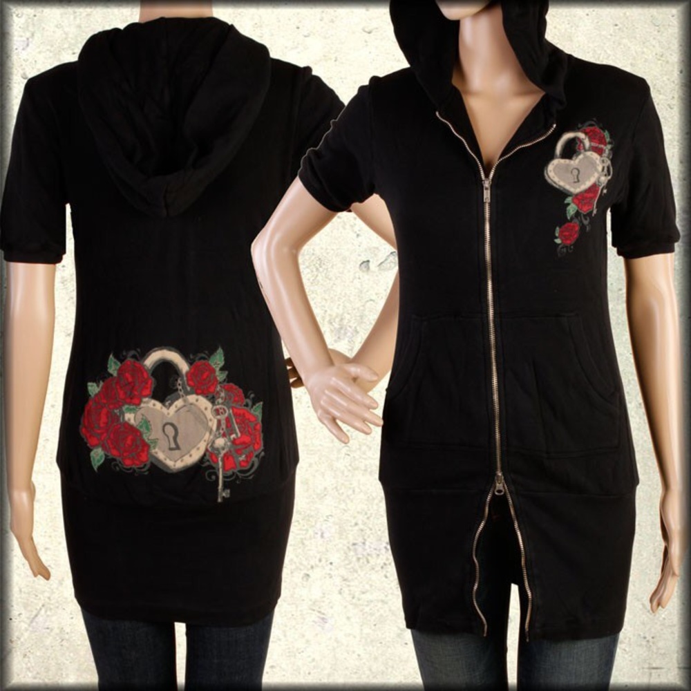 Crash and burn black zip short sleeve sweatshirt