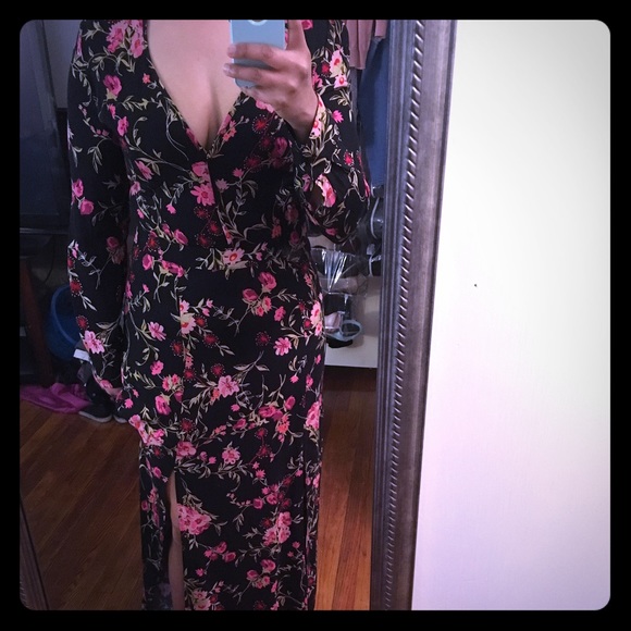 ❤Chelsea and Violet Floral Maxi! ❤ SOLD - Picture 2 of 3