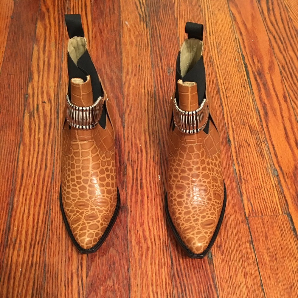 Toga Pulla Booties