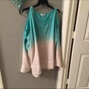 Two color crew neck