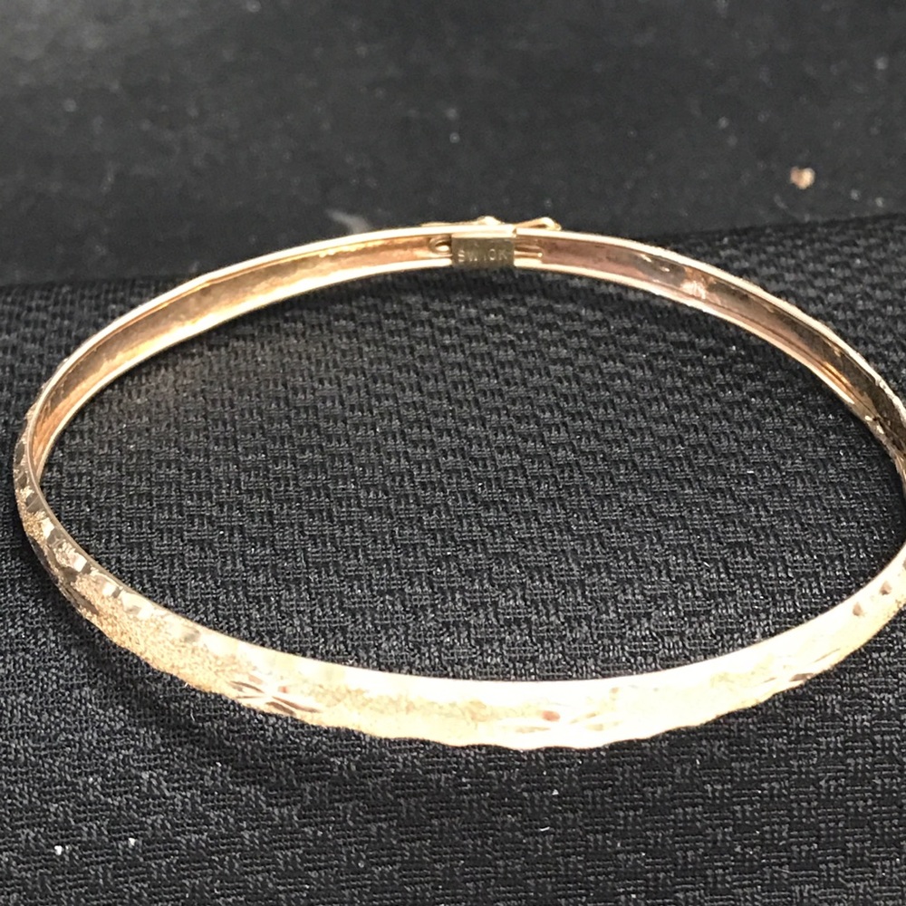 Genuine 10k yellow gold bracelet!
