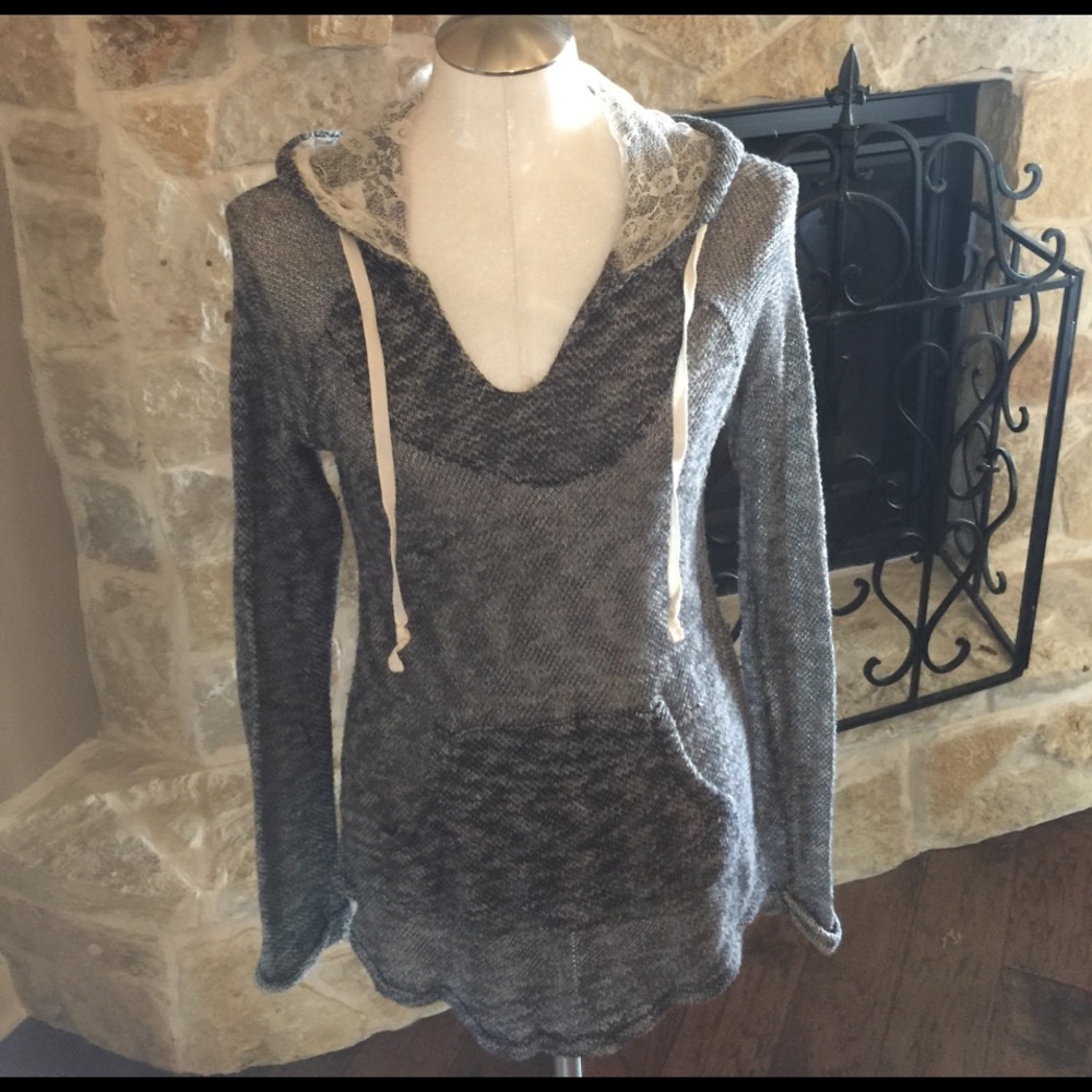 New lightweight spring sweater