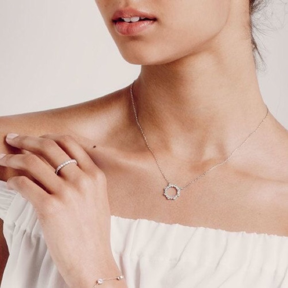 C+I Petits Bijoux Circle Pendant Necklace