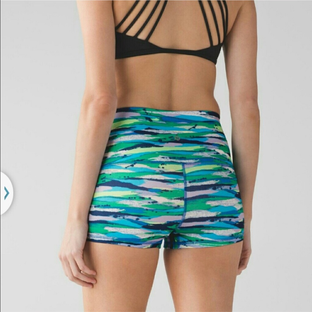 nwot Lululemon boogie shorts
