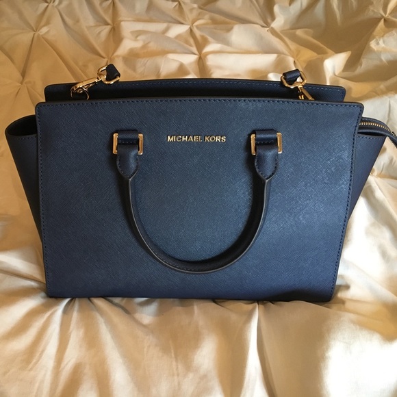 Michael Kors SELMA large leather satchel - Picture 2 of 6