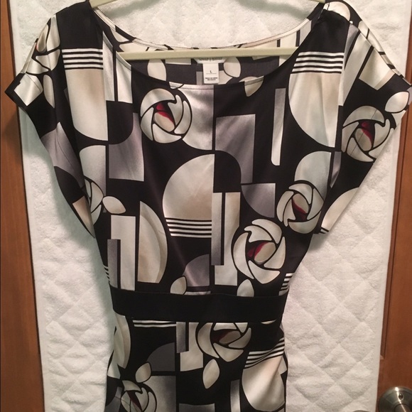 White House Black Market geometric print top - Picture 1 of 5