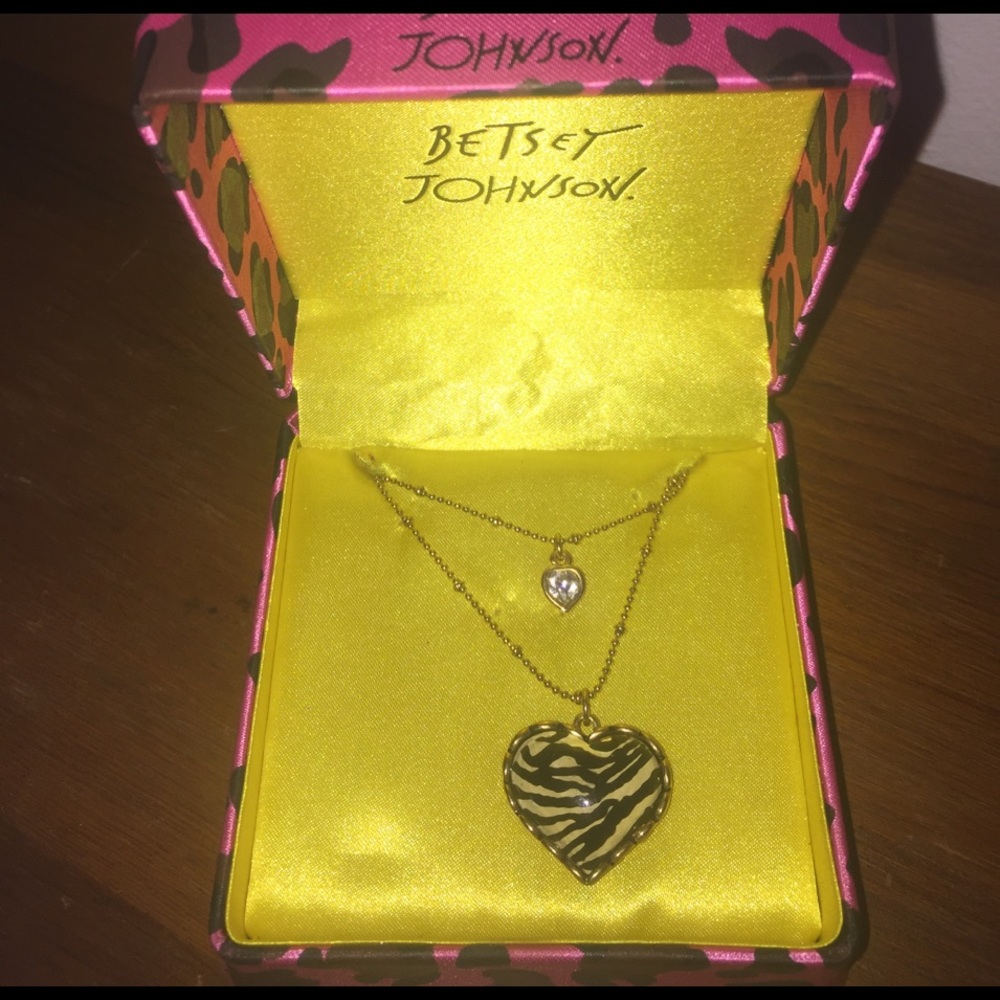 Betsey Johnson necklace