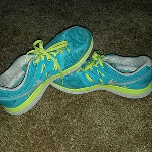 Nike shoes womens 8 1/2