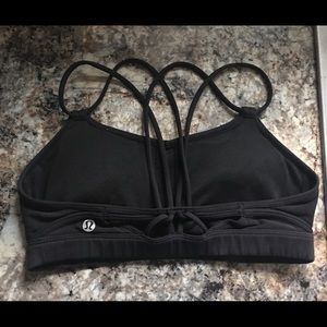 Black Lululemon sports bra