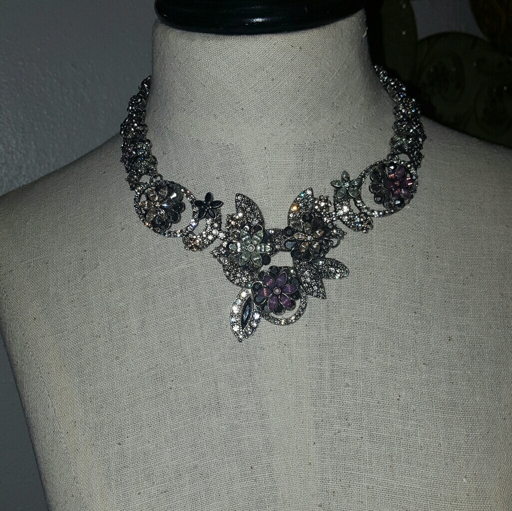 statement necklace - Picture 2 of 2
