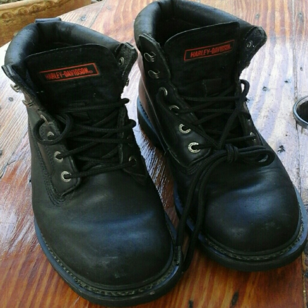 Women's  Harley  Davidson  boots
