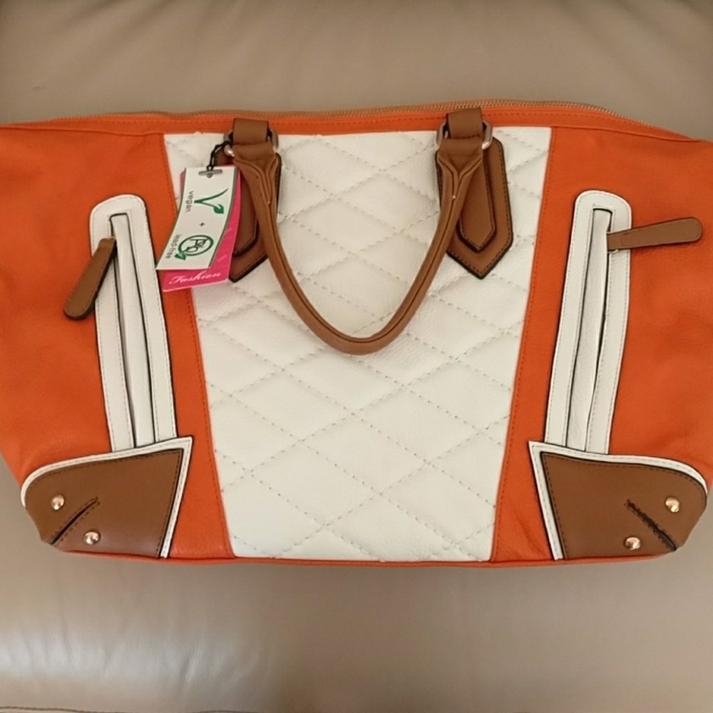 Brand new fashionable bag