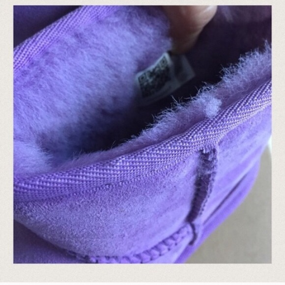 🔴SOLD🔴🔴UGG NWT MINI CLASSIC LILAC BOOTS 🐨SOLD - Picture 4 of 4